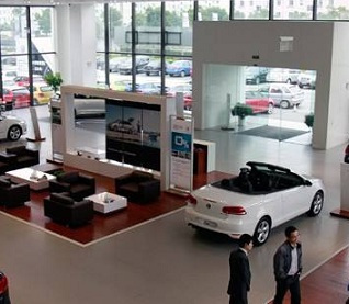 他用18塊錢創(chuàng)業(yè),登上汽車銷售大王寶座,5個(gè)月獲利2000萬