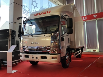 中外高層到場慶生,全新輕卡和發動機登場,慶鈴在深圳搞大事